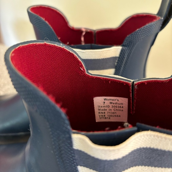 LL Bean Wellie Rain Boots - Nautical Navy, Red & White Stripes - Size 7 - Picture 2 of 6